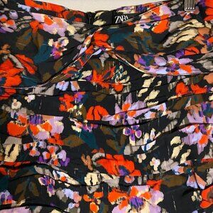 ZARA FLORAL PRINT MINI SKIRT Size M